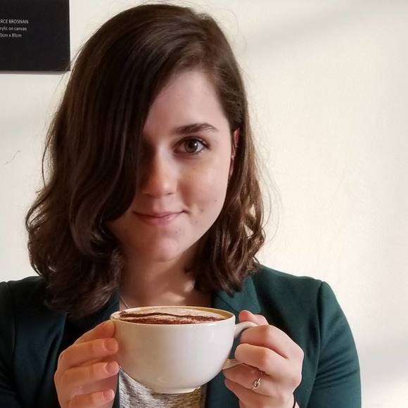 Profile Picture of Hannah Ficklin (@hlfick) on Poshmark