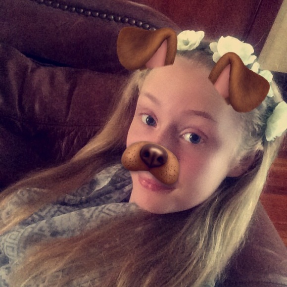 Profile Picture of Mckenzie Wolfe (@mwolfe496) on Poshmark