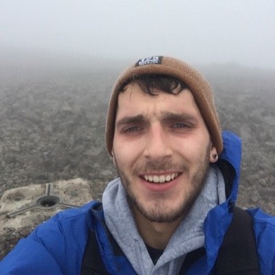 Profile Picture of Aiden Moore (@PocketNines4u) on Twitter