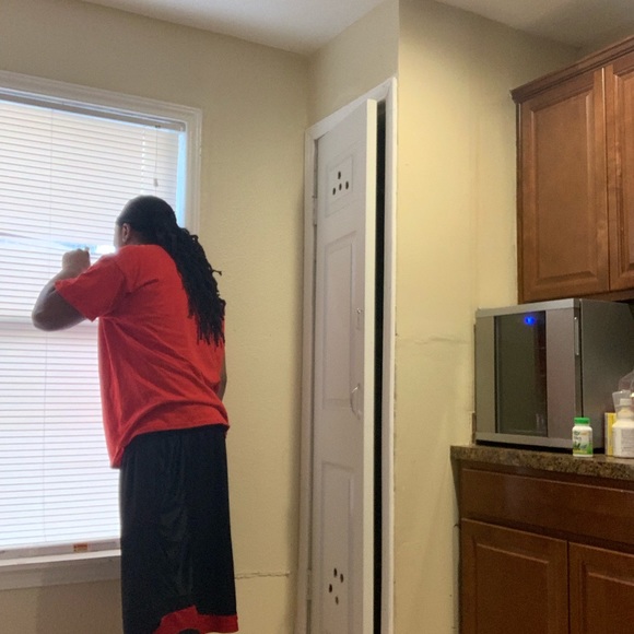 Profile Picture of Derrick Caples (@dcaples90) on Poshmark