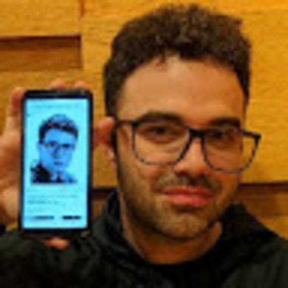Profile Picture of Matthew Wasserman (@personalmatthew) on Poshmark