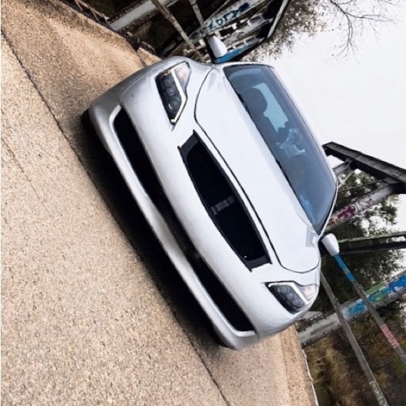 Profile Picture of Wilber Alvarado (@wilberalvara967) on Poshmark