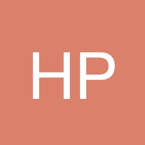 Profile Picture of Hazel Parker (@hazelparker907) on Poshmark