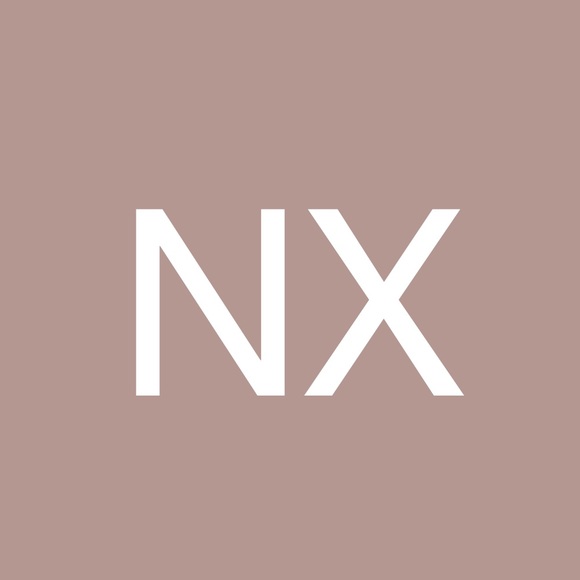 Profile Picture of Nancy Xiang (@nancyxiang) on Poshmark