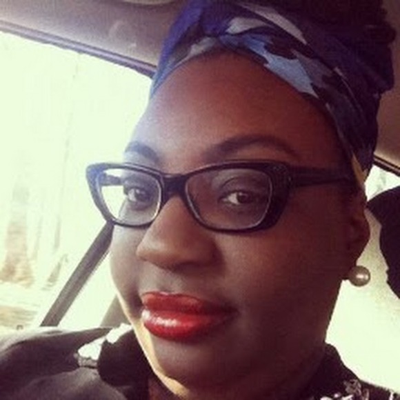 Profile Picture of Keisha Dunbar (@becauseiamaquee) on Poshmark