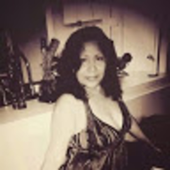 Profile Picture of Ginger Rodriguez (@hollywood5555) on Poshmark