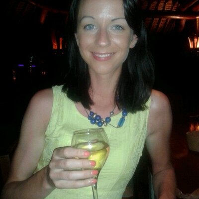 Profile Picture of Sharon Hogan (@SharonHogan87) on Twitter