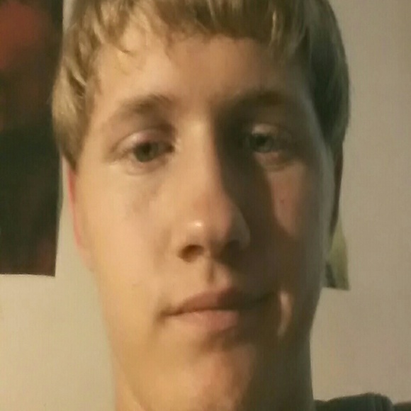 Profile Picture of Kyle Bilby (@kylewayne68) on Poshmark