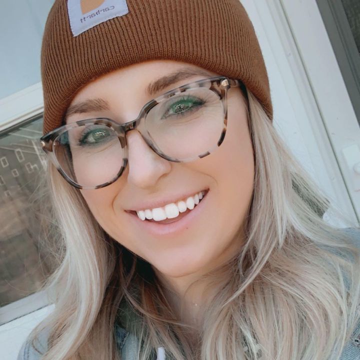 Profile Picture of alyssa (@ahelwig14) on Tiktok