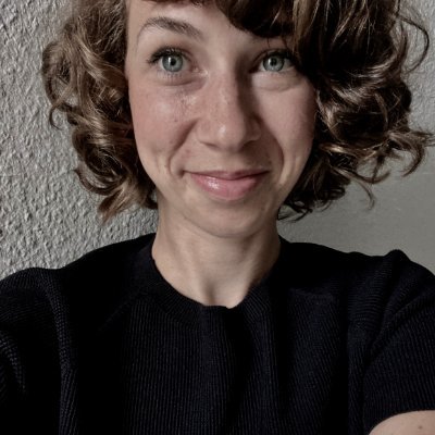 Profile Picture of Vera Weidenbach (@LuciaEliot) on Twitter