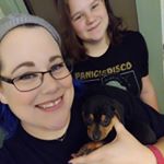 Profile Picture of Lisa Giles (@ladyofthefrog) on Instagram