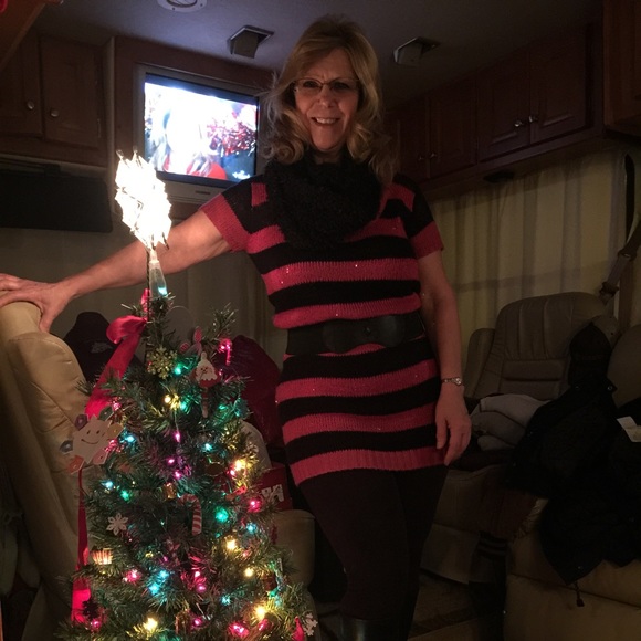Profile Picture of Cheryl Keen (@cjkeen) on Poshmark