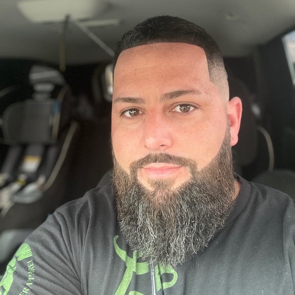 Profile Picture of Benjamin Wright (@benjaminwrig359) on Poshmark