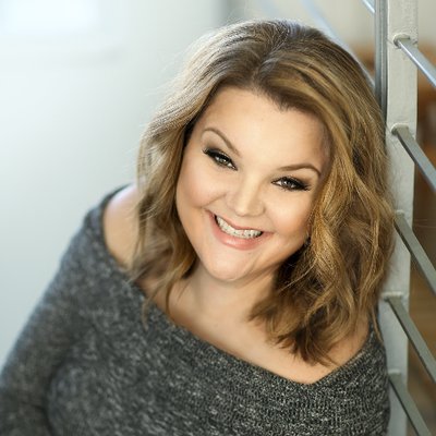 Profile Picture of Amanda Holloway (@AHPSeniors) on Twitter