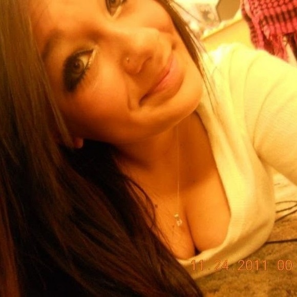 Profile Picture of Shari Fields (@sharifields31) on Poshmark