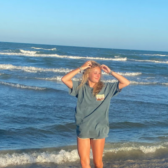 Profile Picture of Jessica Ogrin (@jessicaogrin) on Poshmark