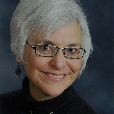 Profile Photo of Joyce Long (@joyceElong) on Twitter