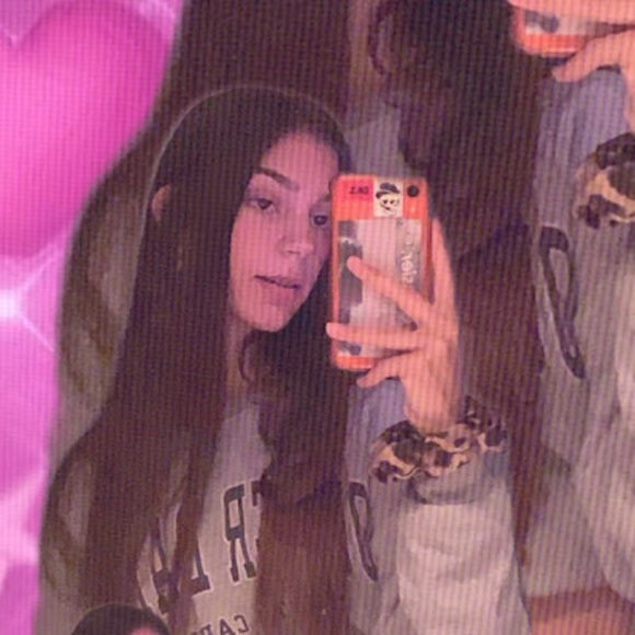 Profile Picture of Brianna Anselmo (@briannaanselmo) on Poshmark