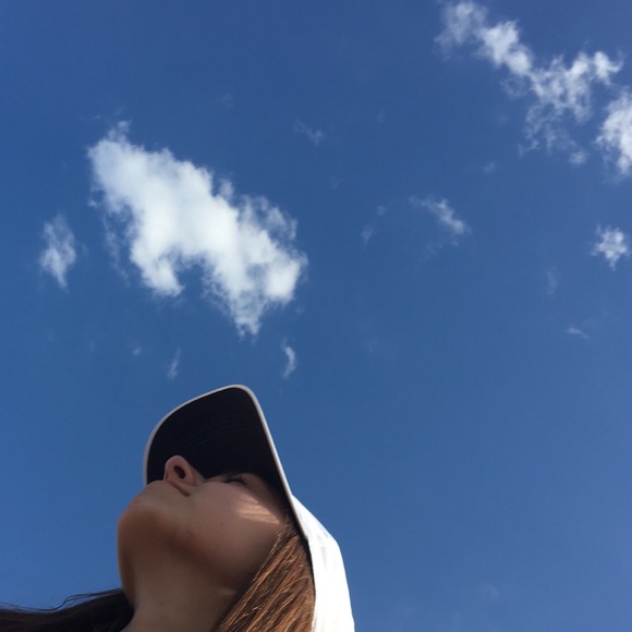 Hailey Hanberg - Poshmark Profile Picture of Hailey Hanberg (@hailey_hanberg) on Poshmark