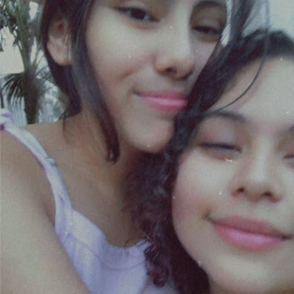 Profile Picture of Cassandra Alcala (@cassandraalc900) on Poshmark