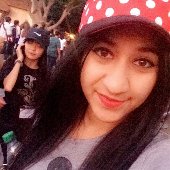 Grace Solano - Poshmark Profile Picture of Grace Solano (@gasolano) on Poshmark