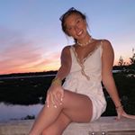 Profile Picture of 𝖆𝖒𝖊𝖑𝖎𝖆 (@amelia.stilley) on Instagram