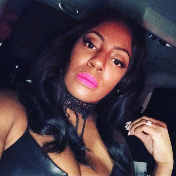 Profile Picture of Shawntina Graham (@admired103) on Poshmark