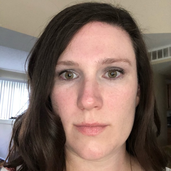 Profile Picture of Hilda Brown (@lderbanna) on Poshmark