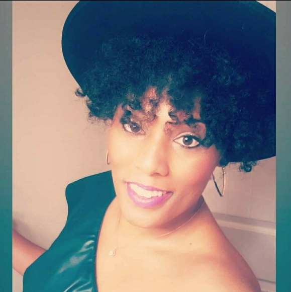 Profile Picture of Karen Bridgeforth (@karenbridgefort) on Poshmark