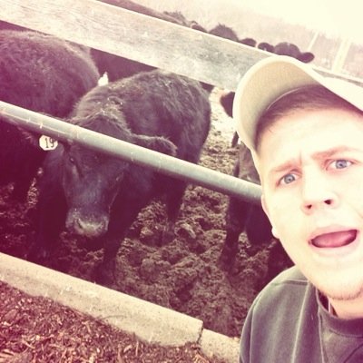 Profile Picture of Aaron Howard (@Aaron67Howard) on Twitter