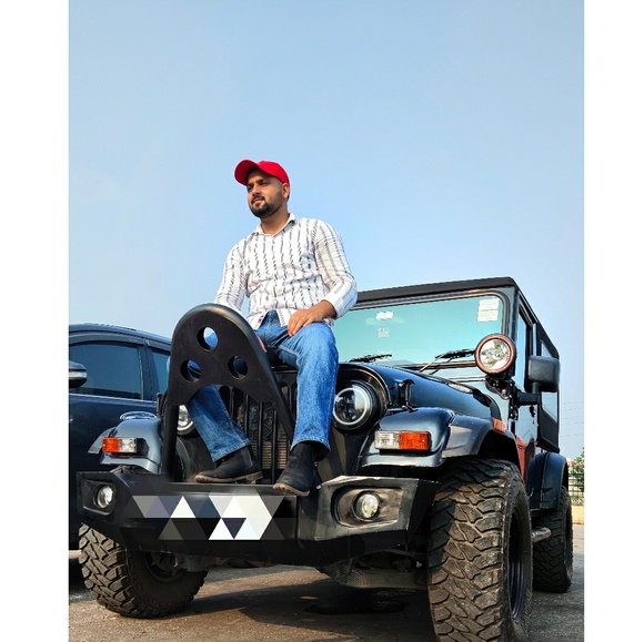 Profile Picture of Arun Singh (@aaaarruunn) on Poshmark