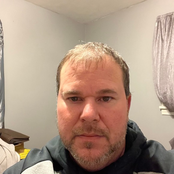 Profile Picture of Chris Blankenship (@chrisblanken587) on Poshmark