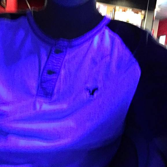 Profile Picture of Toby Kingsley (@tobykingsley) on Poshmark