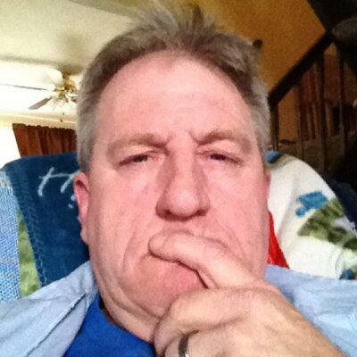 Profile Picture of Sean Nelis (@SeanTheMailman) on Twitter