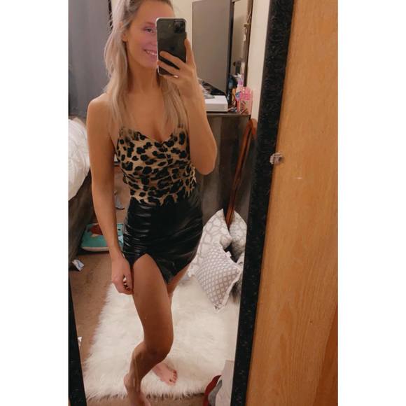 Profile Picture of Justina Loken (@justinaloken94) on Poshmark