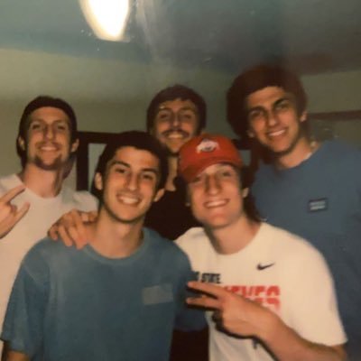 Profile Picture of Joe Barish (@joe_barish) on Twitter