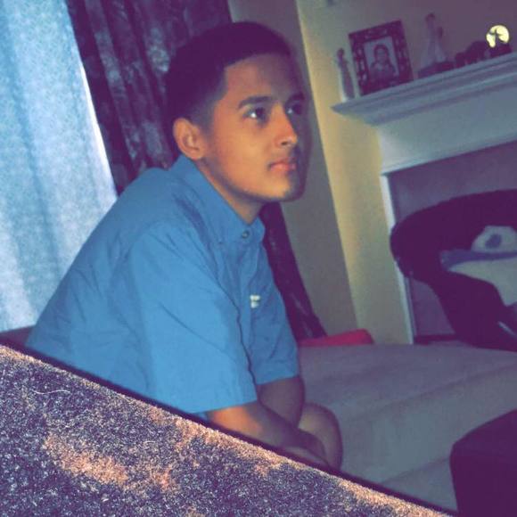 Profile Picture of Jeremy Longoria (@jeremy_1) on Poshmark