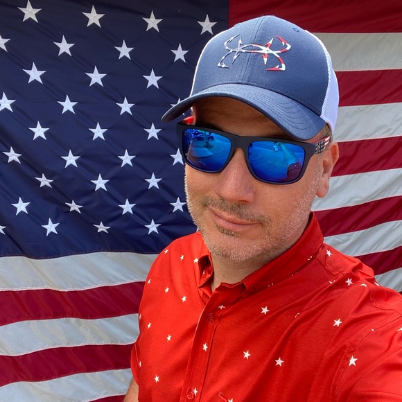 Profile Picture of Mark Danisewicz (@mdanisewicz) on Poshmark