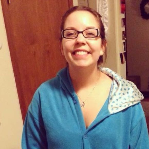 Profile Picture of Katherine Murawski (@whitski15) on Poshmark