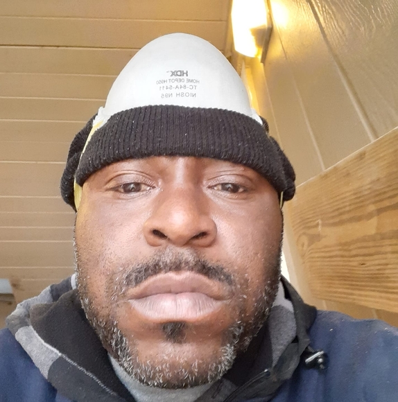 Profile Picture of Christopher Harmon (@christopherh797) on Poshmark