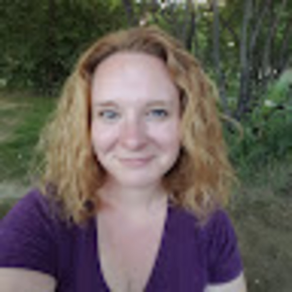 Profile Picture of Amy Lancelotte (@alancelotte) on Poshmark