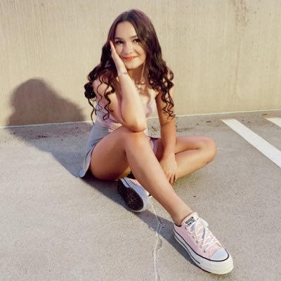 Profile Picture of Alexis Watson (@alexiswatsonn) on Twitter