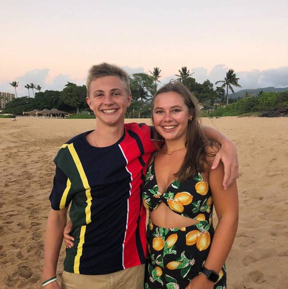 Profile Picture of Makenna Clizer (@mclizer) on Poshmark