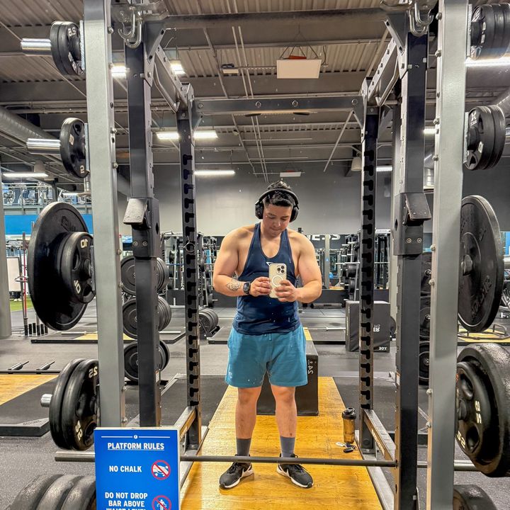 Profile Picture of Chris Col (@chriscolfit) on Tiktok