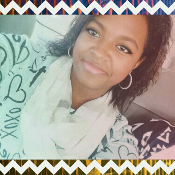 Profile Picture of Shenaya Chapman (@missjuvenile) on Poshmark
