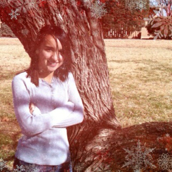 Profile Picture of Ashton Lafuente (@ashtonjl) on Poshmark