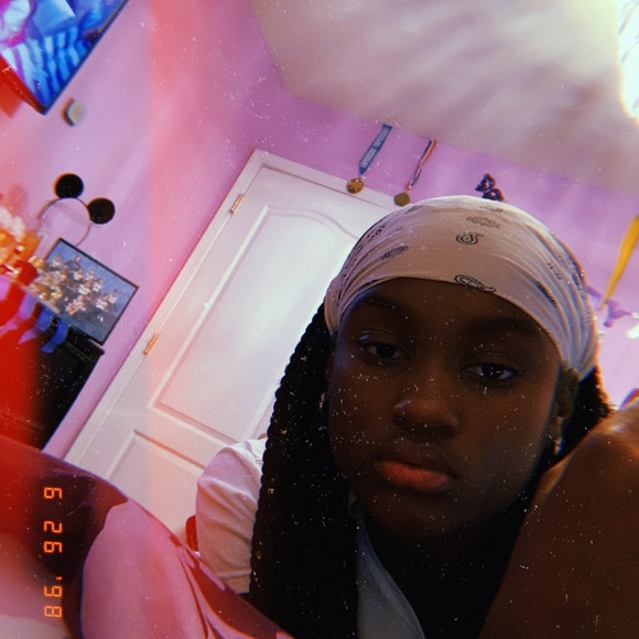 Profile Picture of Jayda-faye Cain (@jfaye0924) on Poshmark