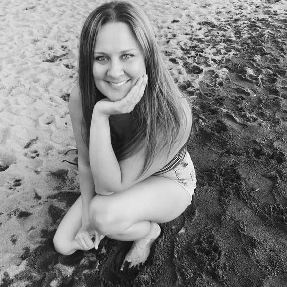 Profile Picture of Haley Fardig (@hfardig) on Poshmark