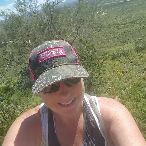 Profile Picture of Jodi Ruehs (@sjaruehs) on Poshmark