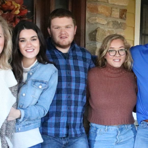 Profile Picture of Anna Spagnolo (@spagnoak) on Poshmark